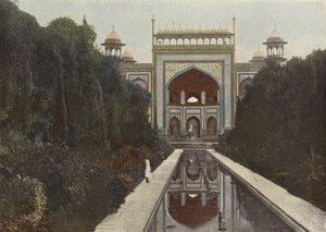 Agra, Ingang van de Tady Mahal door European Photographer
